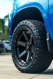 CHEVROLET SILVERADO 4PLAY WHEELS 4P63 22X10 285X50X22 NITTO TIRE 2.5 INCH LEVELING KIT SUSPENSION